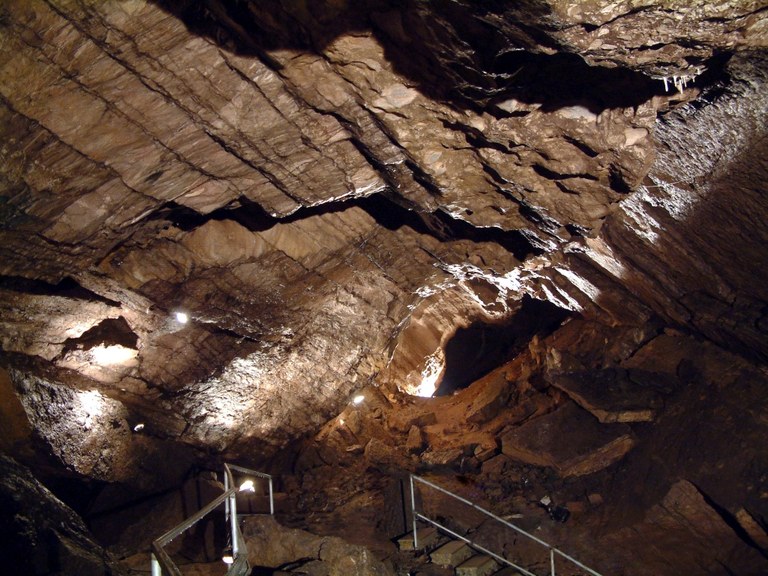 grotte-de-lorette.jpg