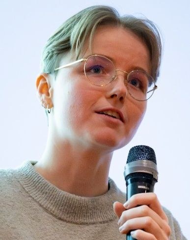 Justine2.jpg